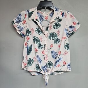 Sienna Sky Women's Xsmall Short Sleeve Shirt Tropical Floral  Button-Down Crop